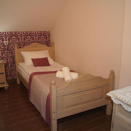 Hotel POD HERBEM -POKOJE OZONOWANE Białystok Kamer foto