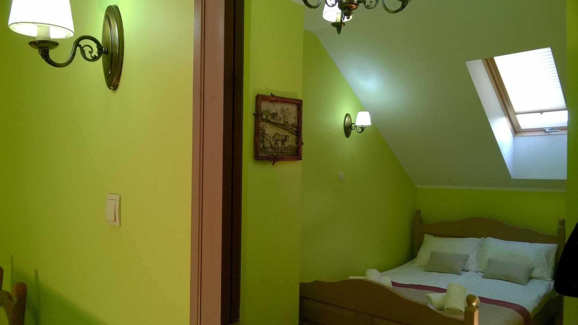 Hotel POD HERBEM -POKOJE OZONOWANE Białystok Kamer foto