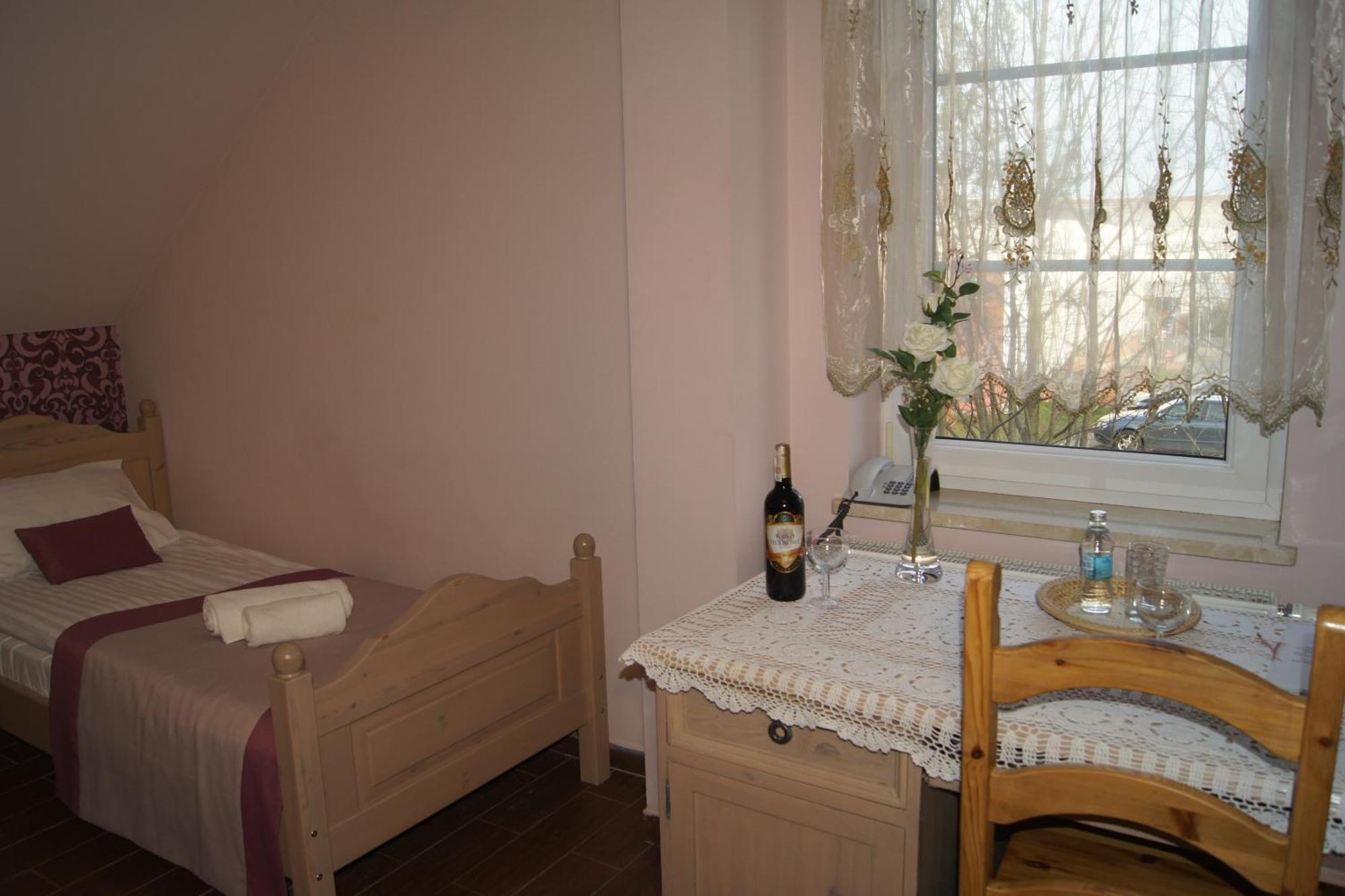 Hotel POD HERBEM -POKOJE OZONOWANE Białystok Kamer foto