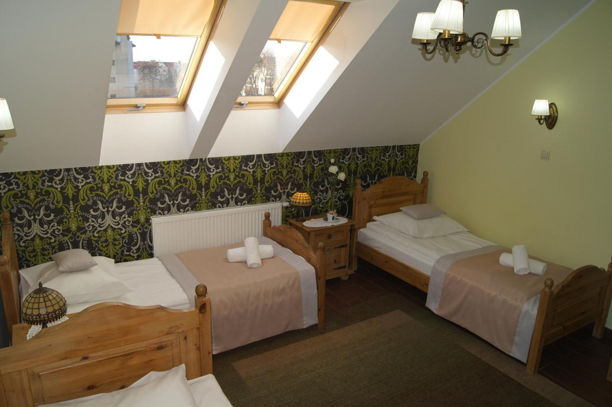 Hotel POD HERBEM -POKOJE OZONOWANE Białystok Kamer foto