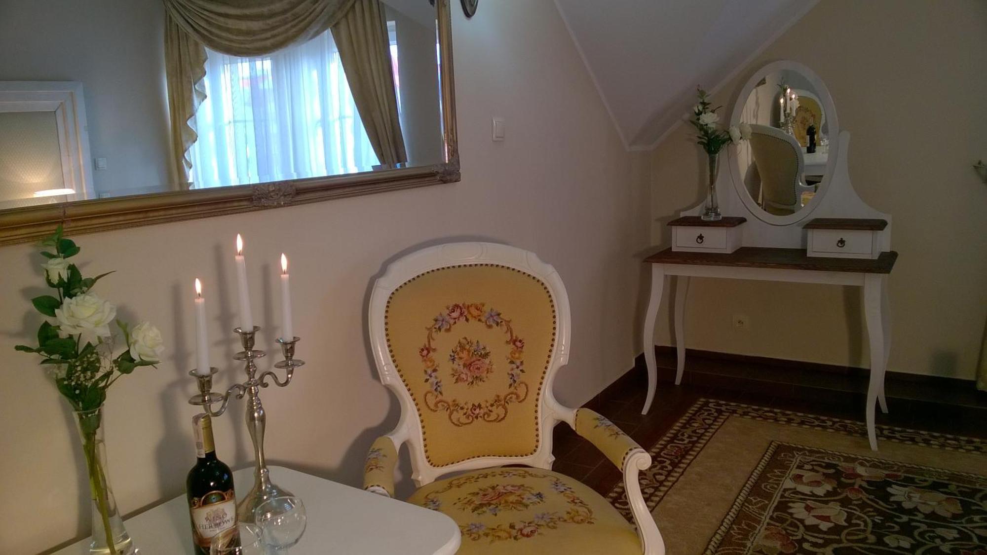 Hotel POD HERBEM -POKOJE OZONOWANE Białystok Kamer foto
