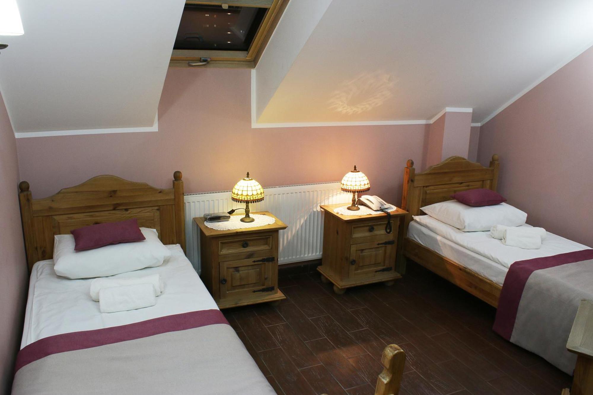 Hotel POD HERBEM -POKOJE OZONOWANE Białystok Kamer foto