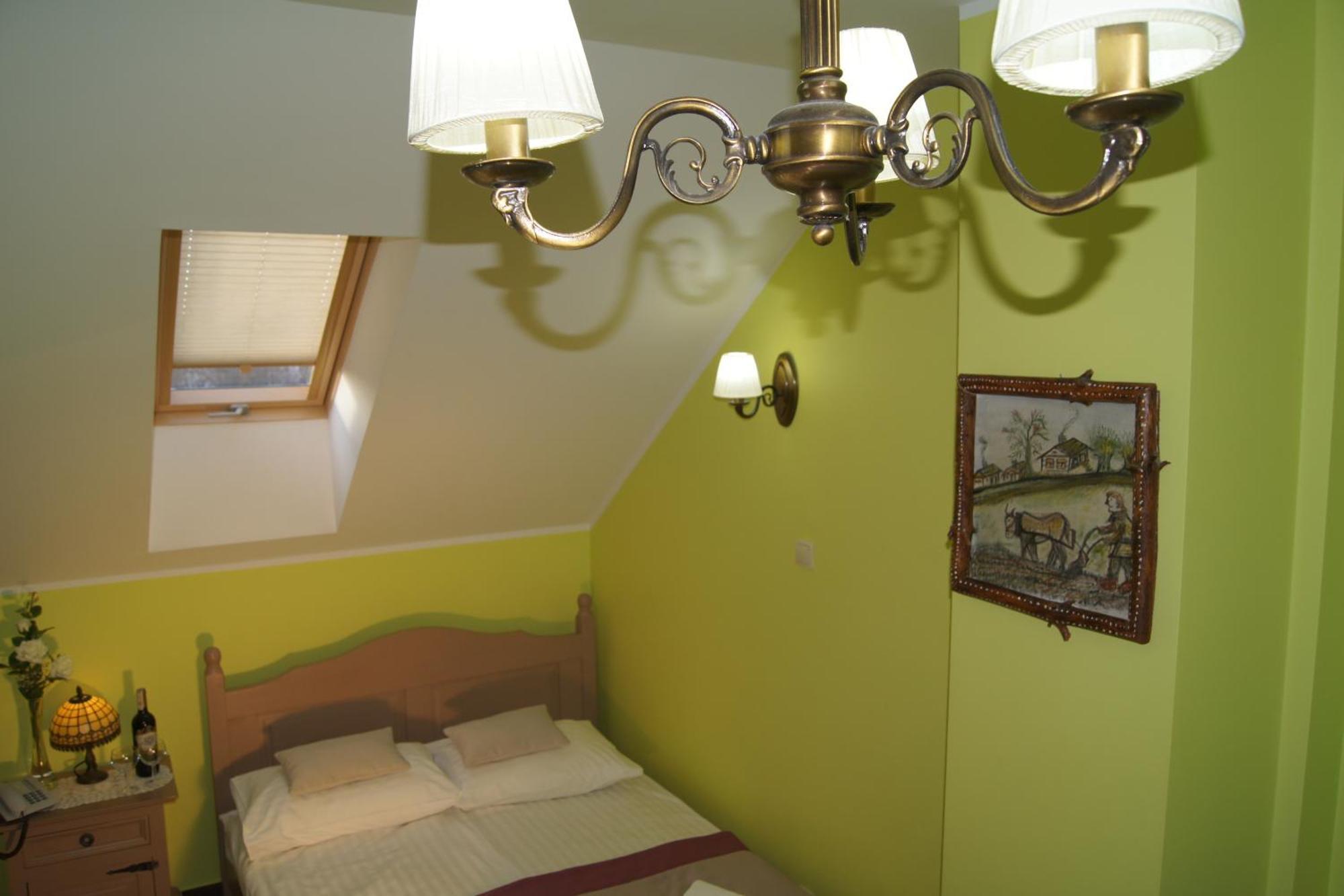 Hotel POD HERBEM -POKOJE OZONOWANE Białystok Kamer foto