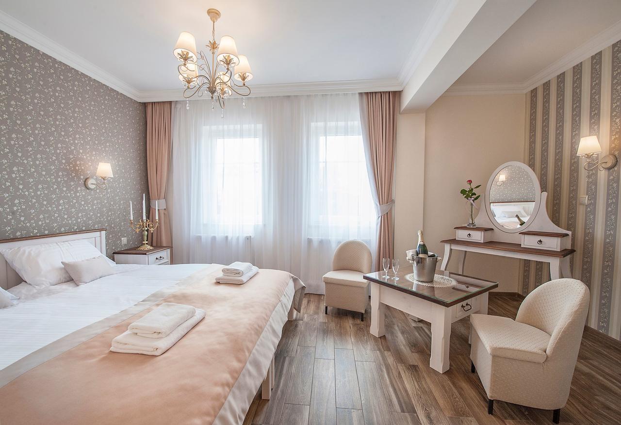 Hotel POD HERBEM -POKOJE OZONOWANE Białystok Buitenkant foto