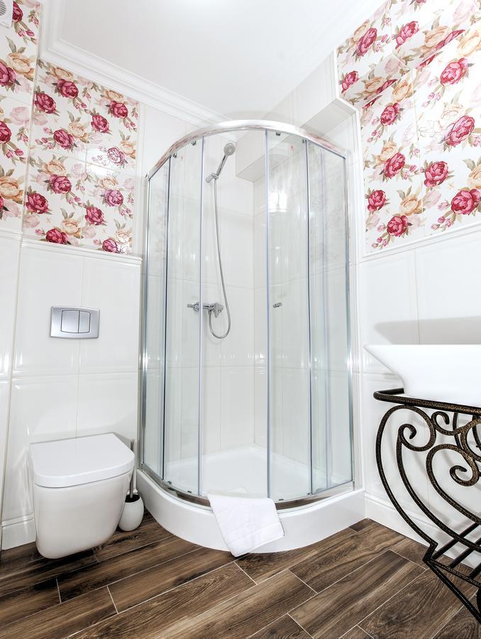 Hotel POD HERBEM -POKOJE OZONOWANE Białystok Buitenkant foto